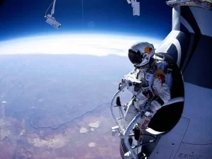 captura redbull stratos